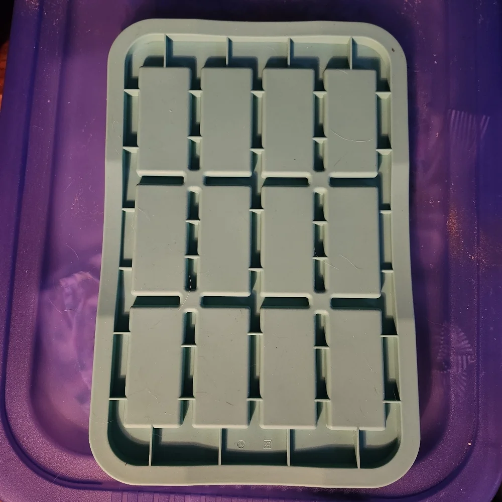 Pampered Chef Silicone Snack Bar Maker Tray